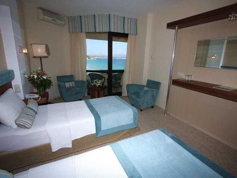 Babaylon Hotel Cesme Bagian luar foto