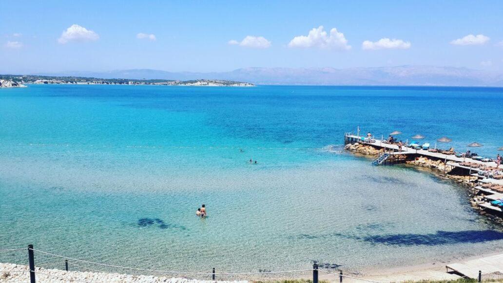 Babaylon Hotel Cesme Bagian luar foto