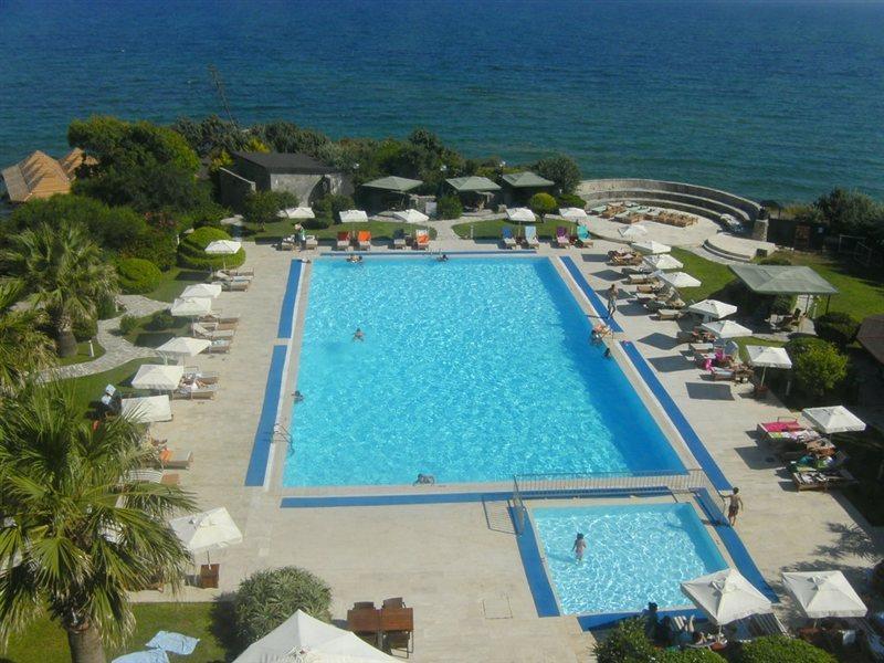 Babaylon Hotel Cesme Bagian luar foto