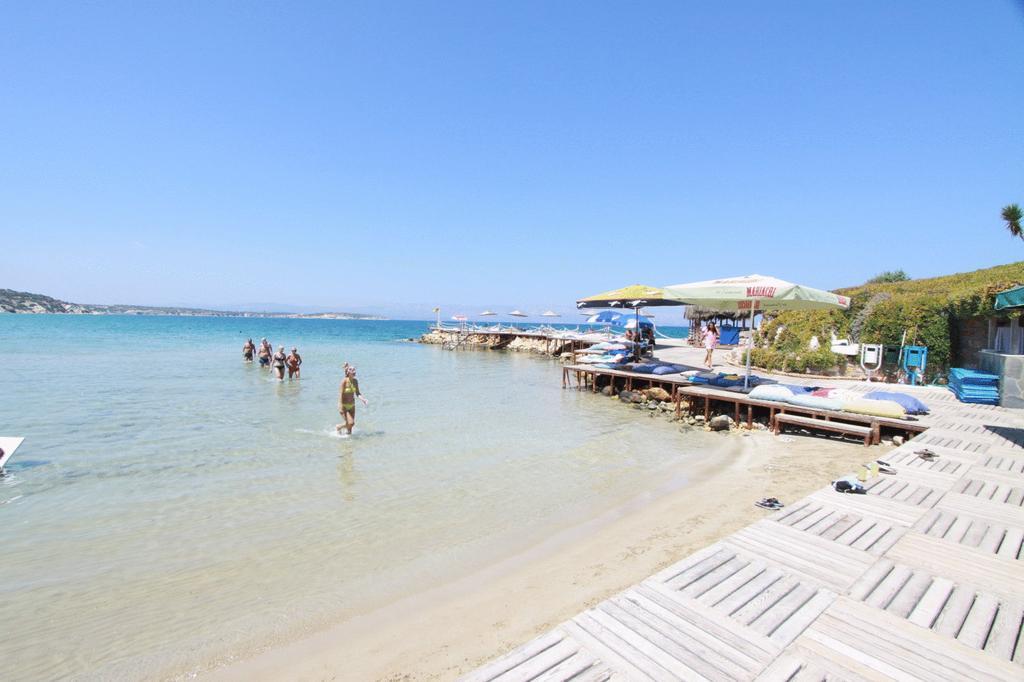 Babaylon Hotel Cesme Bagian luar foto