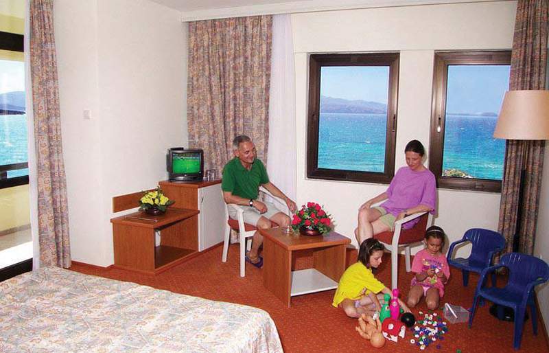 Babaylon Hotel Cesme Bagian luar foto