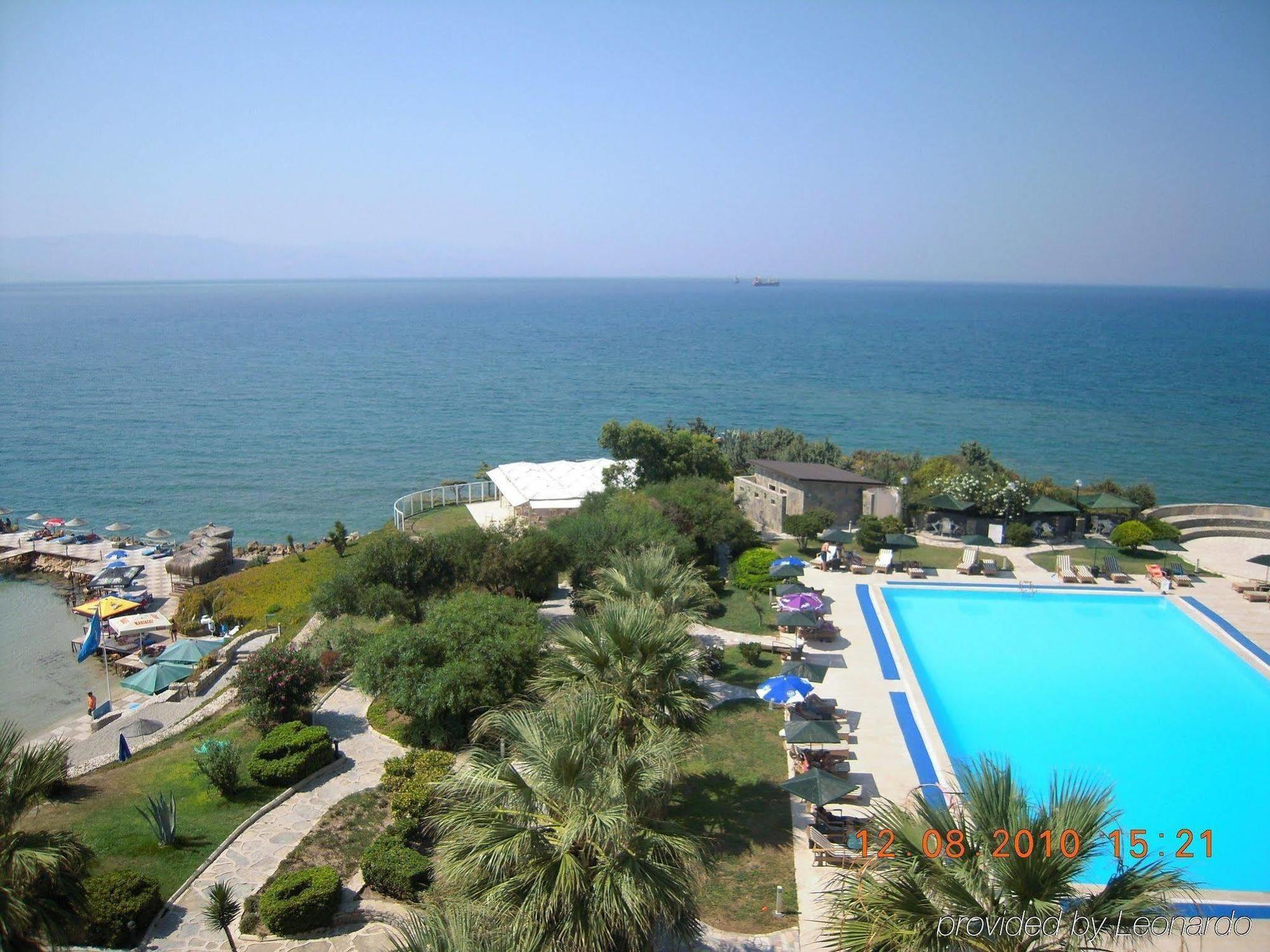 Babaylon Hotel Cesme Bagian luar foto