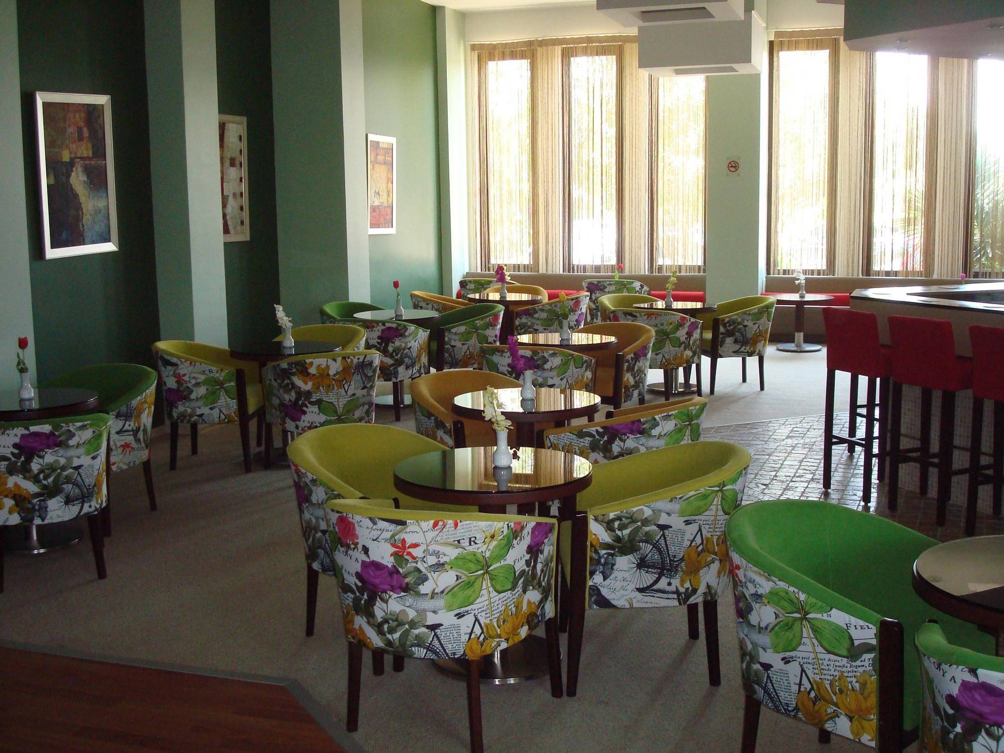 Babaylon Hotel Cesme Bagian luar foto