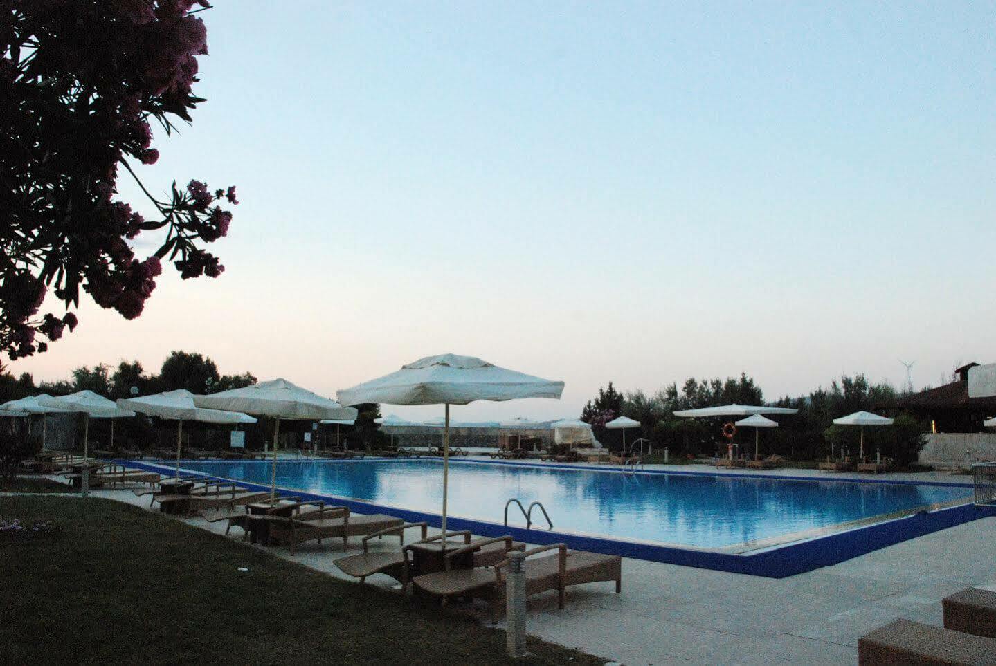 Babaylon Hotel Cesme Bagian luar foto