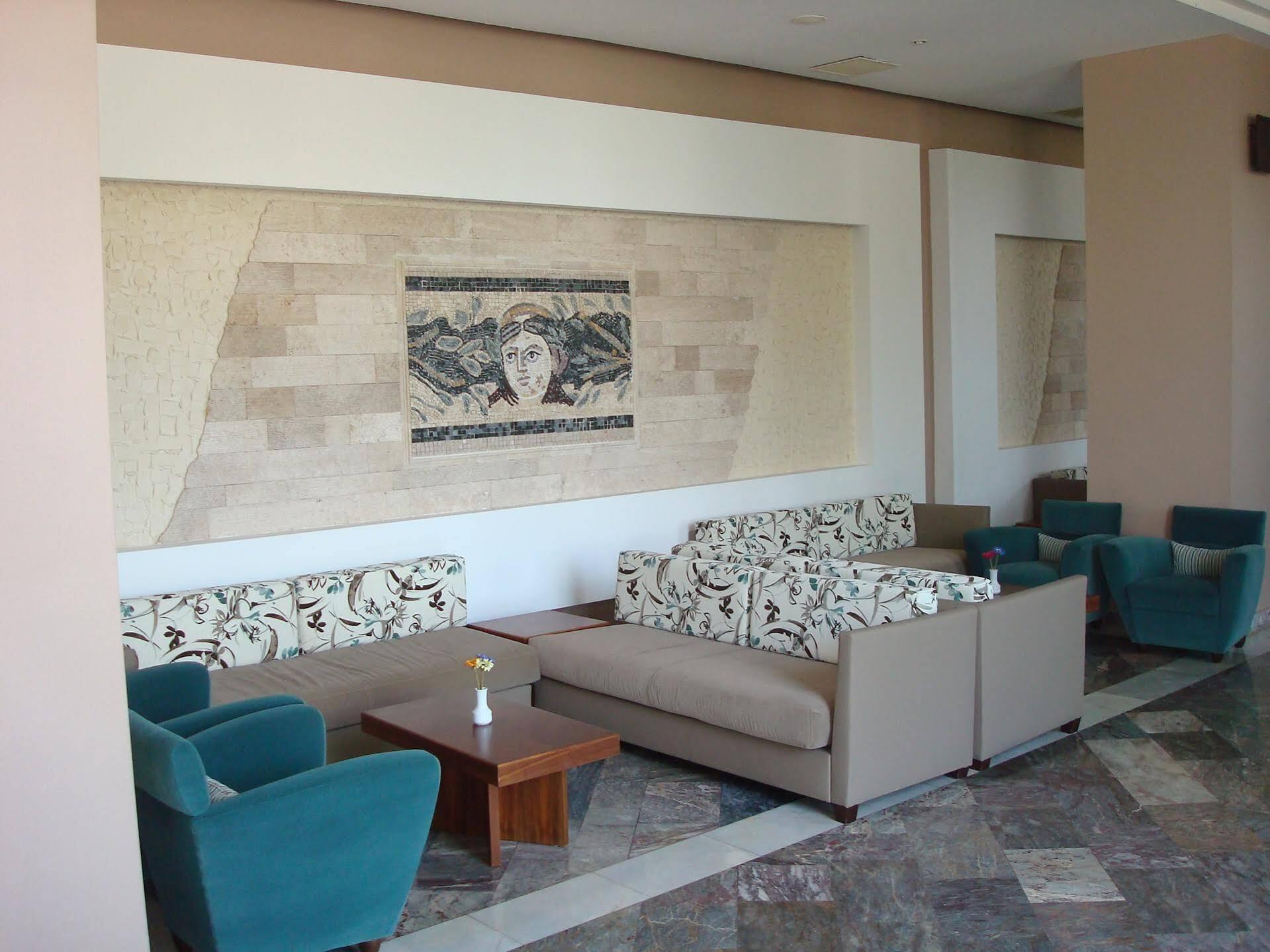 Babaylon Hotel Cesme Bagian luar foto